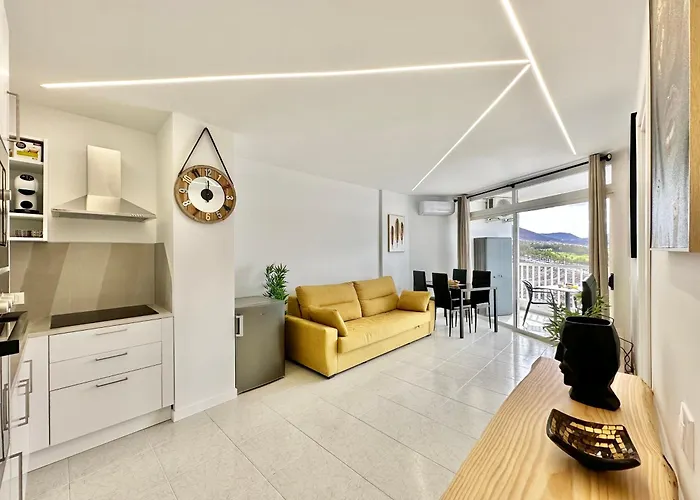 Torres De Yomely - M13e Apartment *